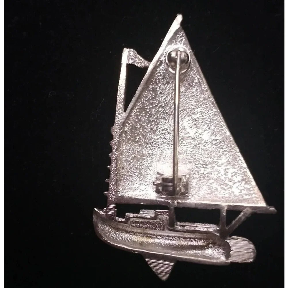 Vintage Ship‎ Brooch Pin Silver Tone Sail Boat Unique Ocean